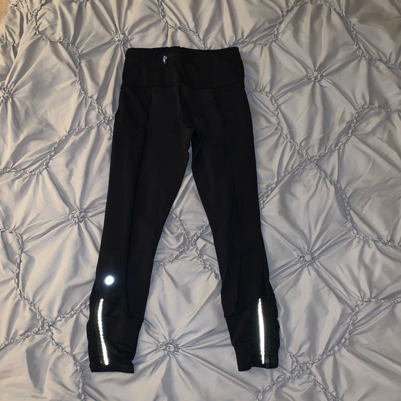 Lululemon running crops - Picture 4 of 8